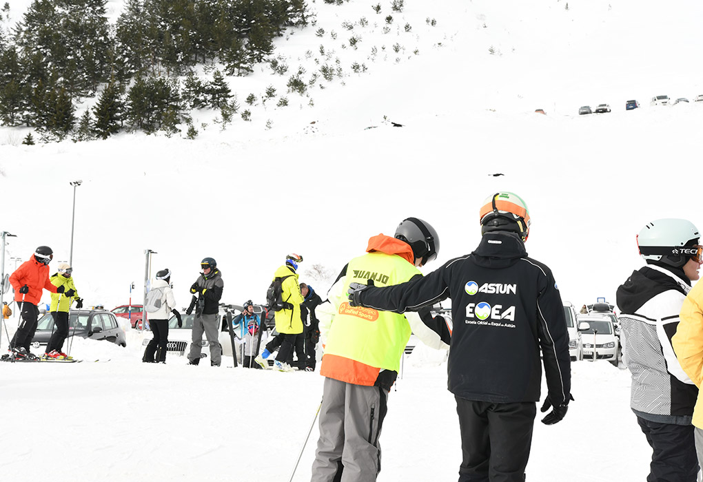 Escuela de deportes de invierno